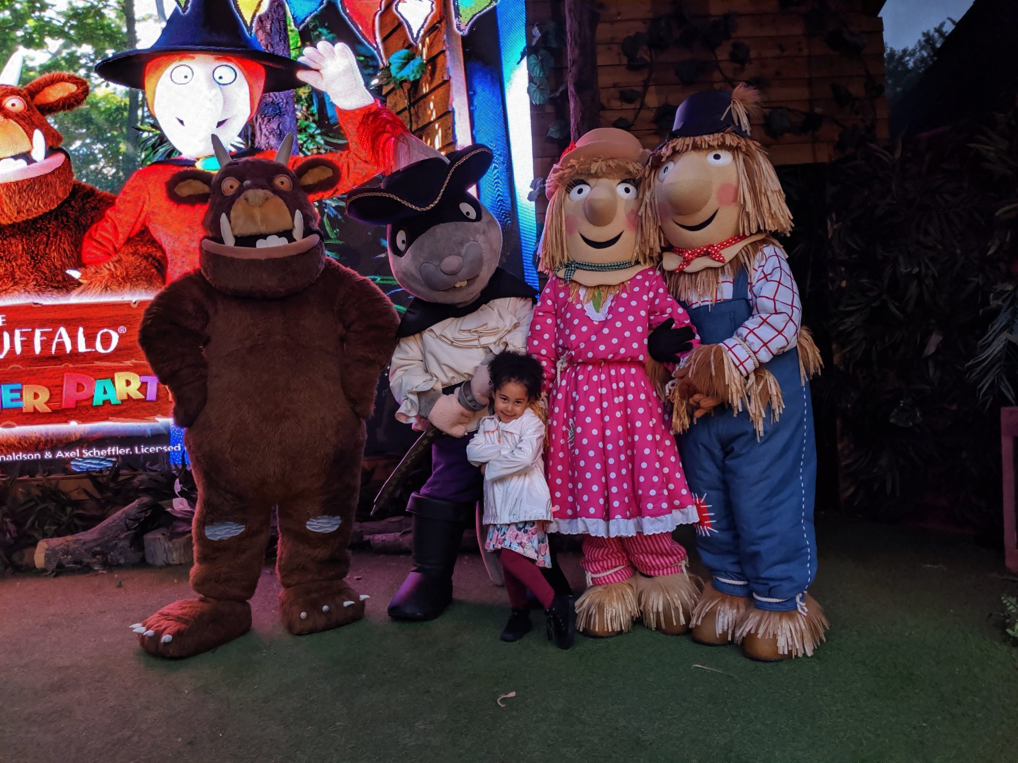 picture Chessington World Of Adventures Birthday Party 1 day ticket