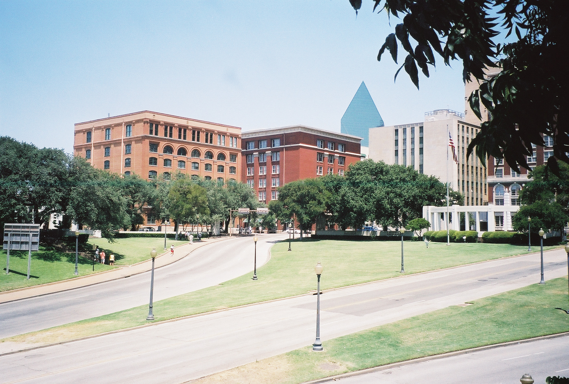 pic Dealey Plaza Diagram kennedy assassination home page