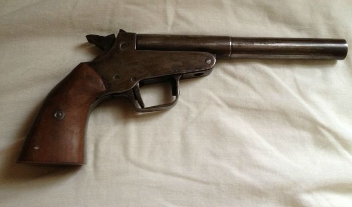 pics Desi Pistol Image desi nerd chekhov s gun is a tyrant