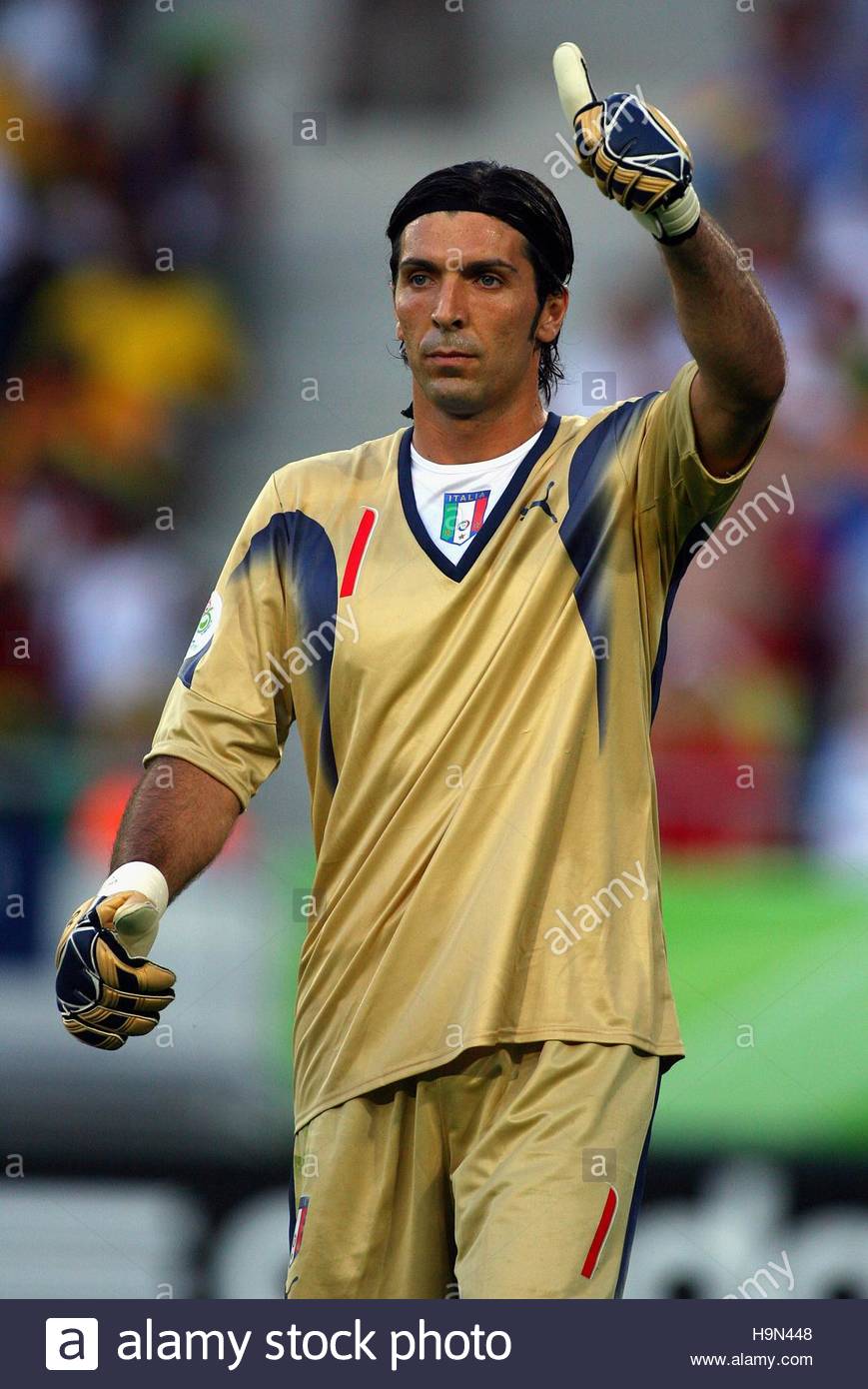 pics Gianluigi Buffon 2006 the emotional gianluigi buffon farewell