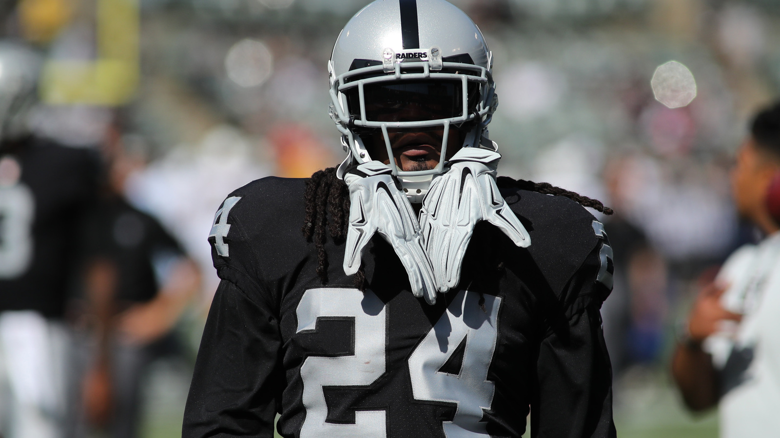 pics Marshawn Lynch Ski Mask hip hop lately