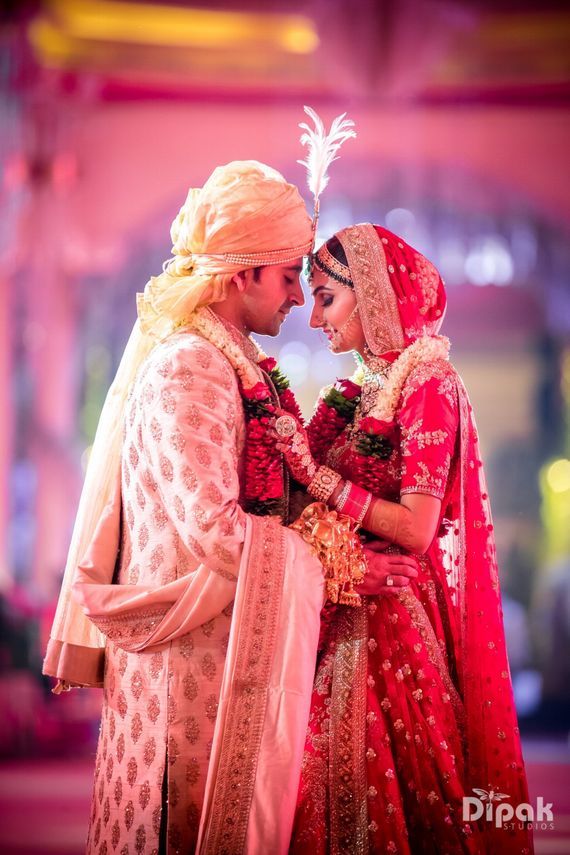 wallpapers Romantic Indian Wedding Couple Images wedding couple outfits romantic 34